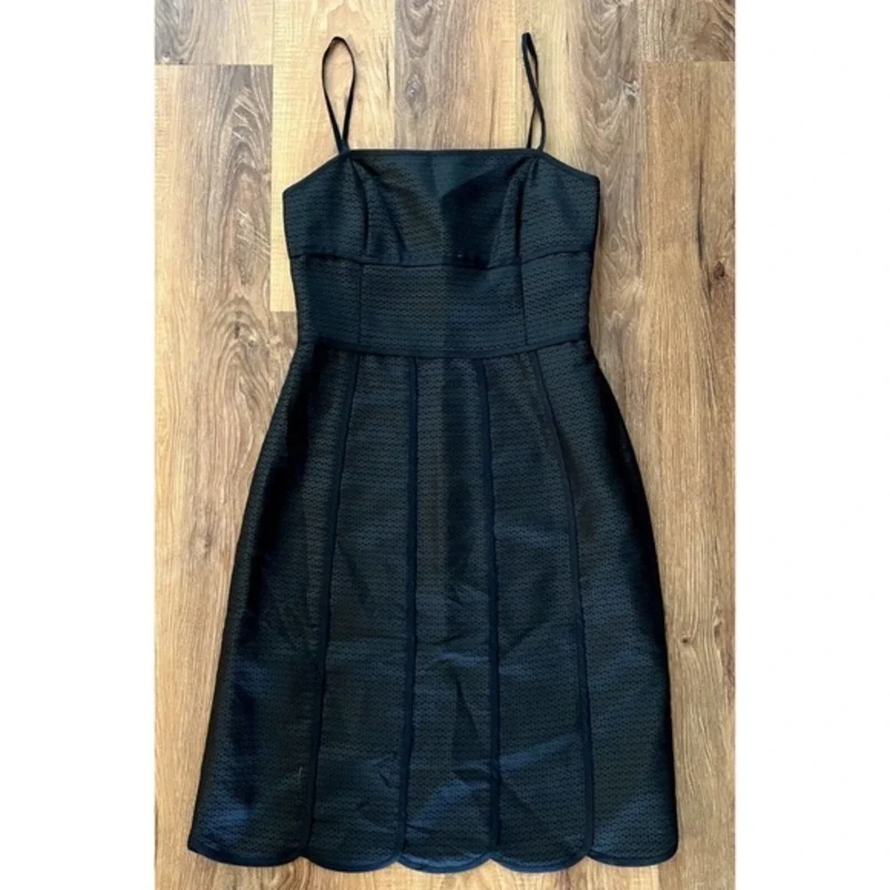 ANN TAYLOR Sheath Dress 4 Black Silk Blend Fully Lined Strappy Scalloped Hem NEW